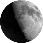 Bulan bungkuk muda, pencahayaan 69.2%